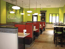 McAlisters-Clinton-with-Mural