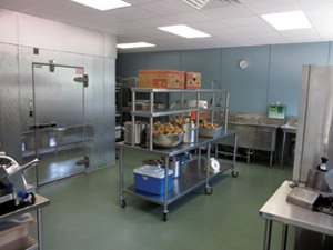 Fresh-Meals-On-Wheels-Produce-Area