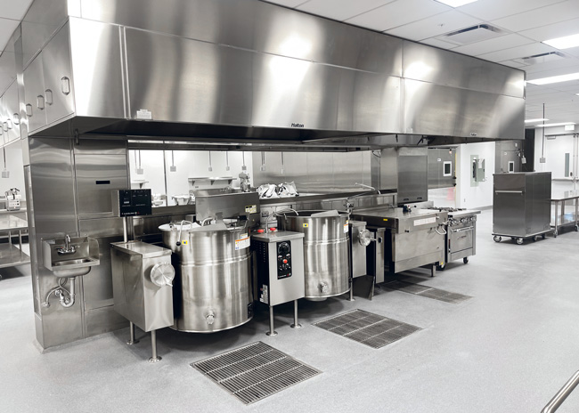 Kettles and  pressurized tilt skillets cook sauces and pasta. Photo by Marcin Zmiejko