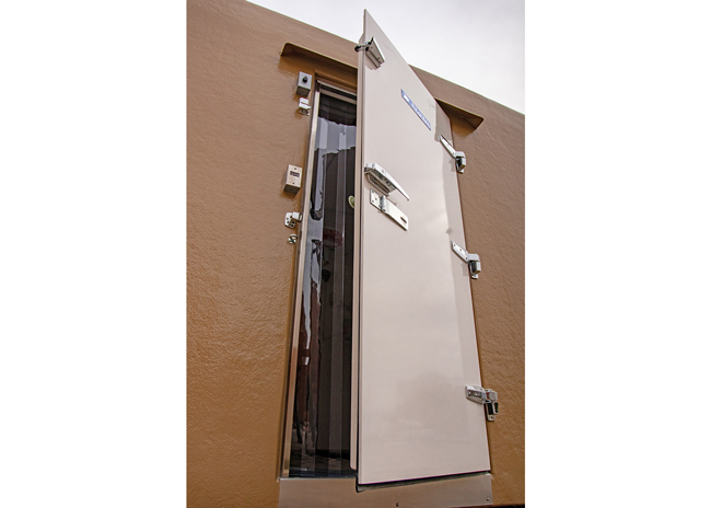 Doors for Walk-In Freezers and Refrigerators