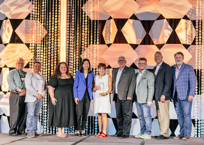 2025 SHFM Bob Pacifico Above Beyond Award Amy Lewis Kitchens to Go