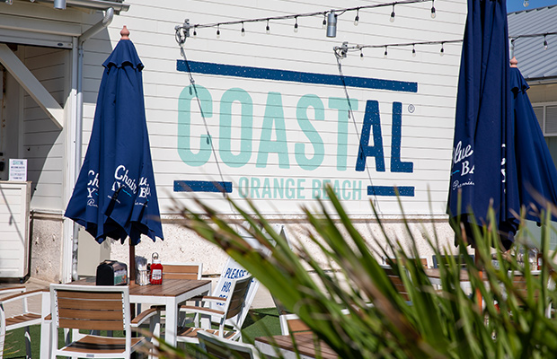 Thriving Beachfront Restaurant Prepares 90% of Food Via RATIONAL Equipment.