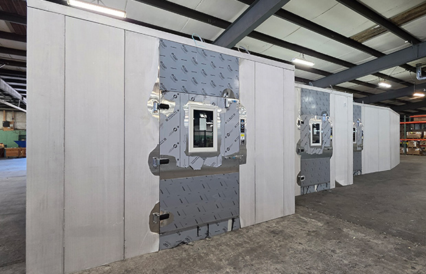 Design Your Walk-In Your Way with Thermo-Kool's 3D Walk-In Configurator.