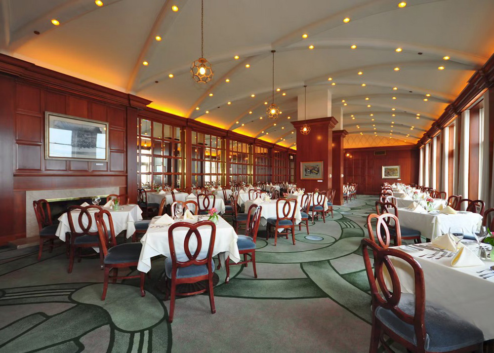 The 9th Floor Club Symphony Center