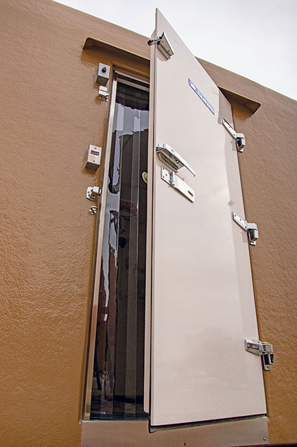 Doors for Walk-In Freezers and Refrigerators