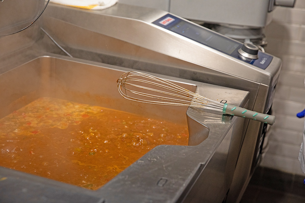 RATIONAL iVario-Tilt Skillet with a Brain