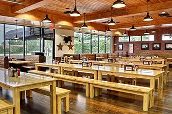 4-Rivers-Smokehouse-Interior-Winter-Park