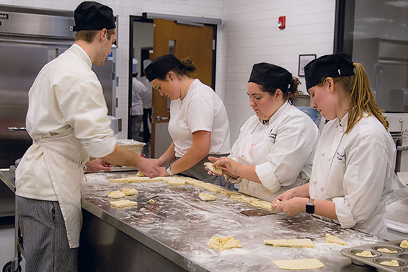 Wilkes 6E3A2188 Edit baking students